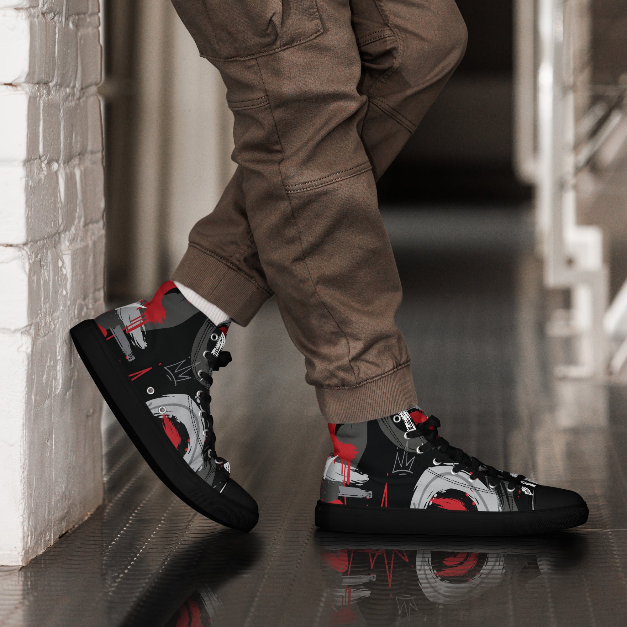 Prisimia Canvas Sneakers: Bold Visual Appeal