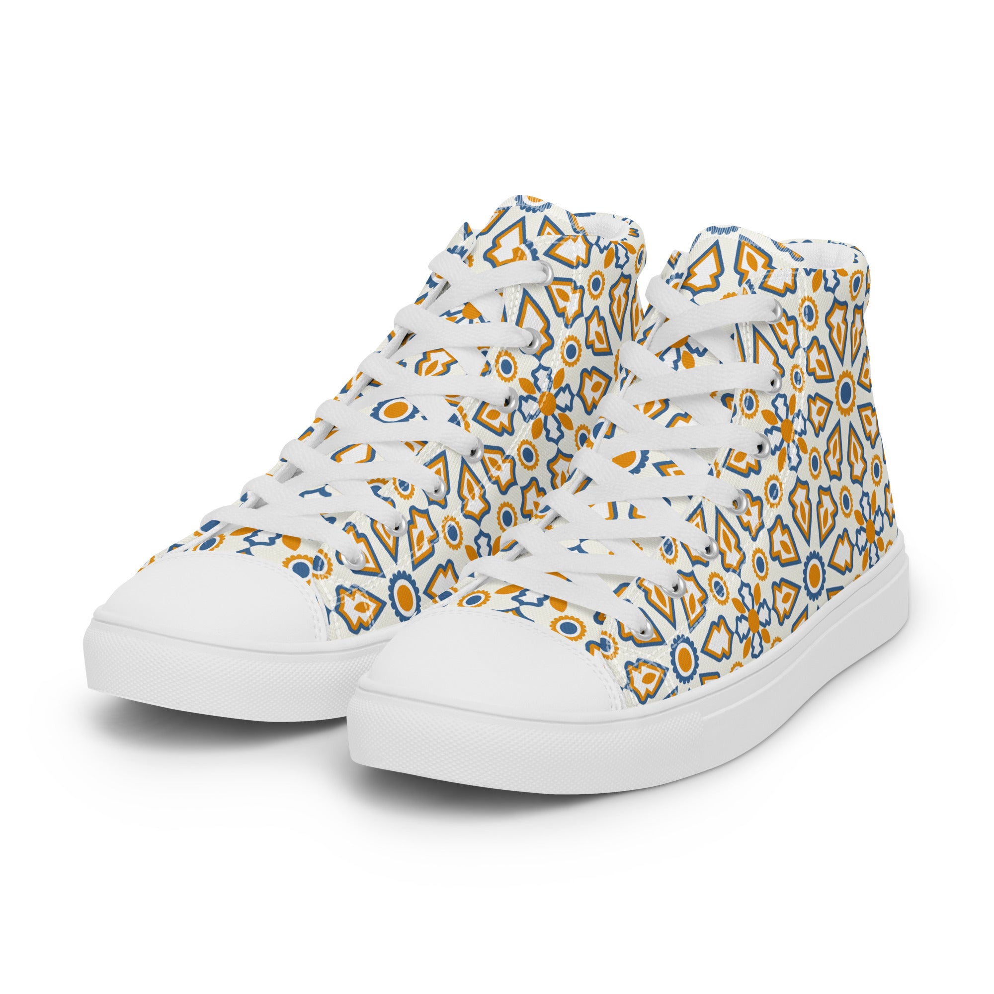 Prisimia Canvas Sneakers : Contemporary Split Design