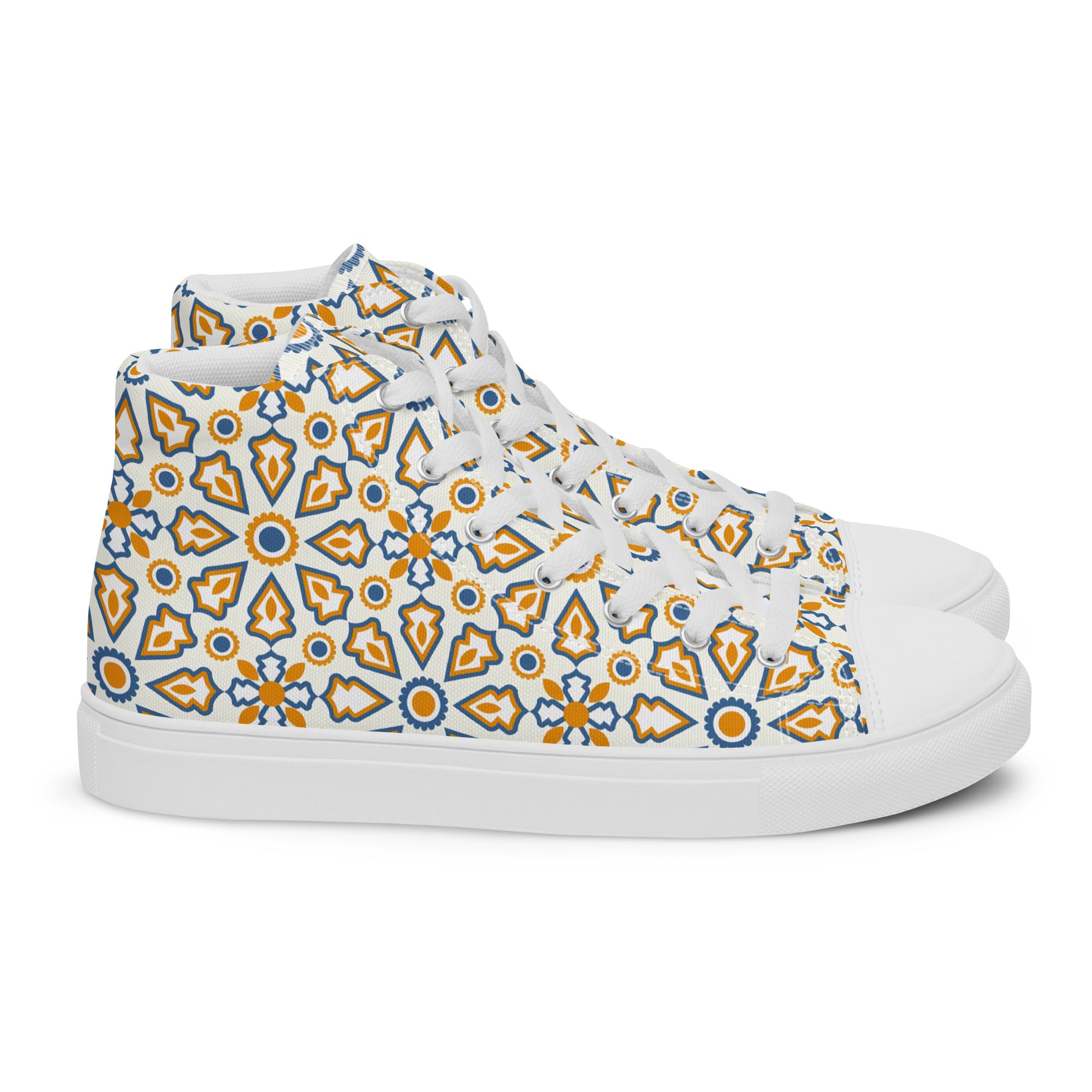 Prisimia Canvas Sneakers : Contemporary Split Design