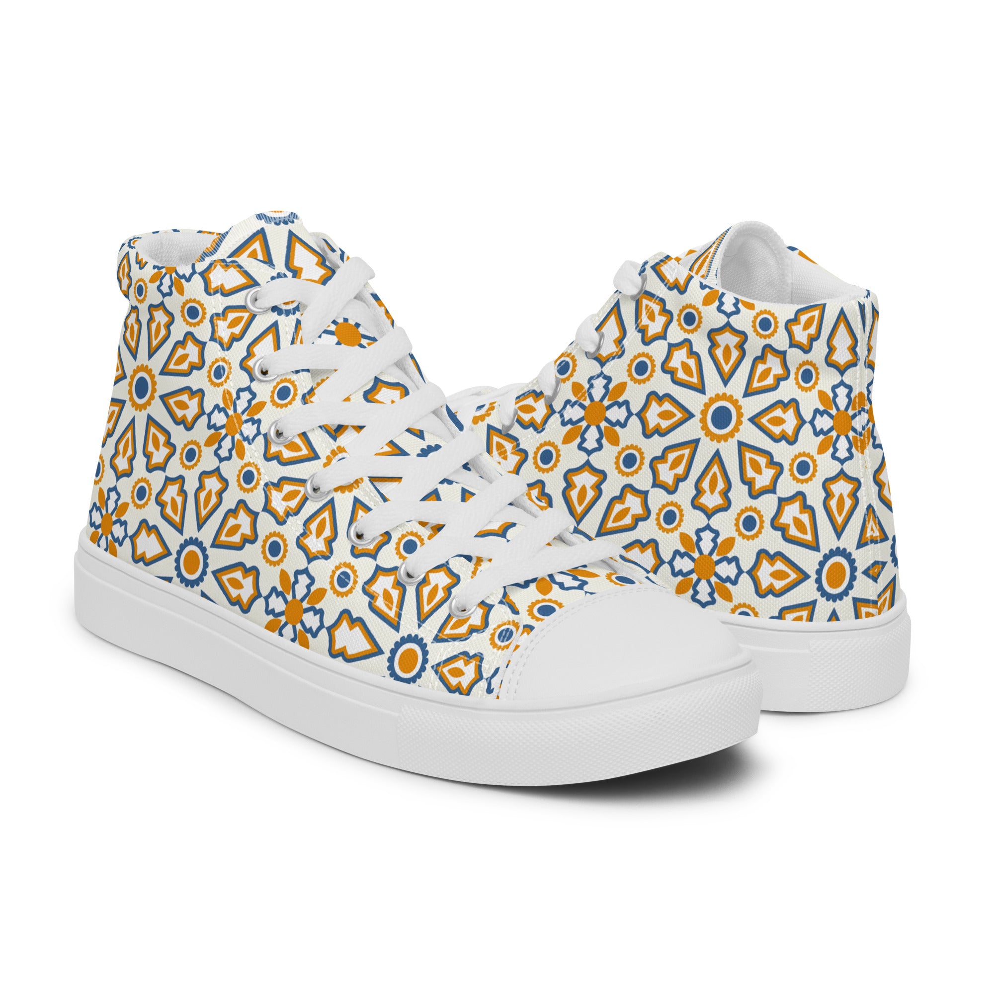 Prisimia Canvas Sneakers : Contemporary Split Design