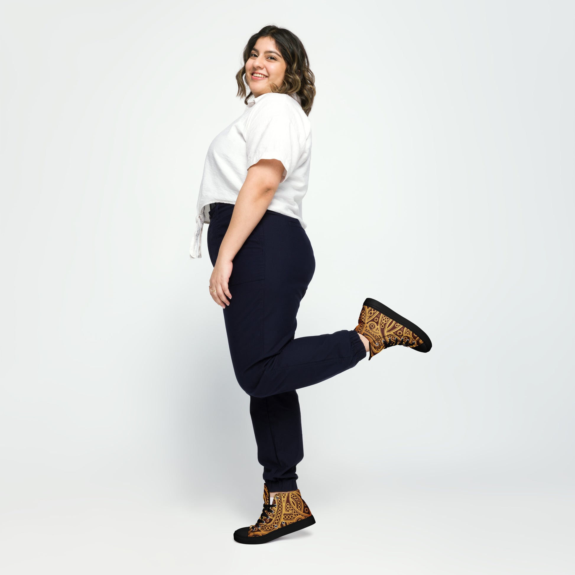 Prisimia Canvas Sneakers: Crisp Geometric Style