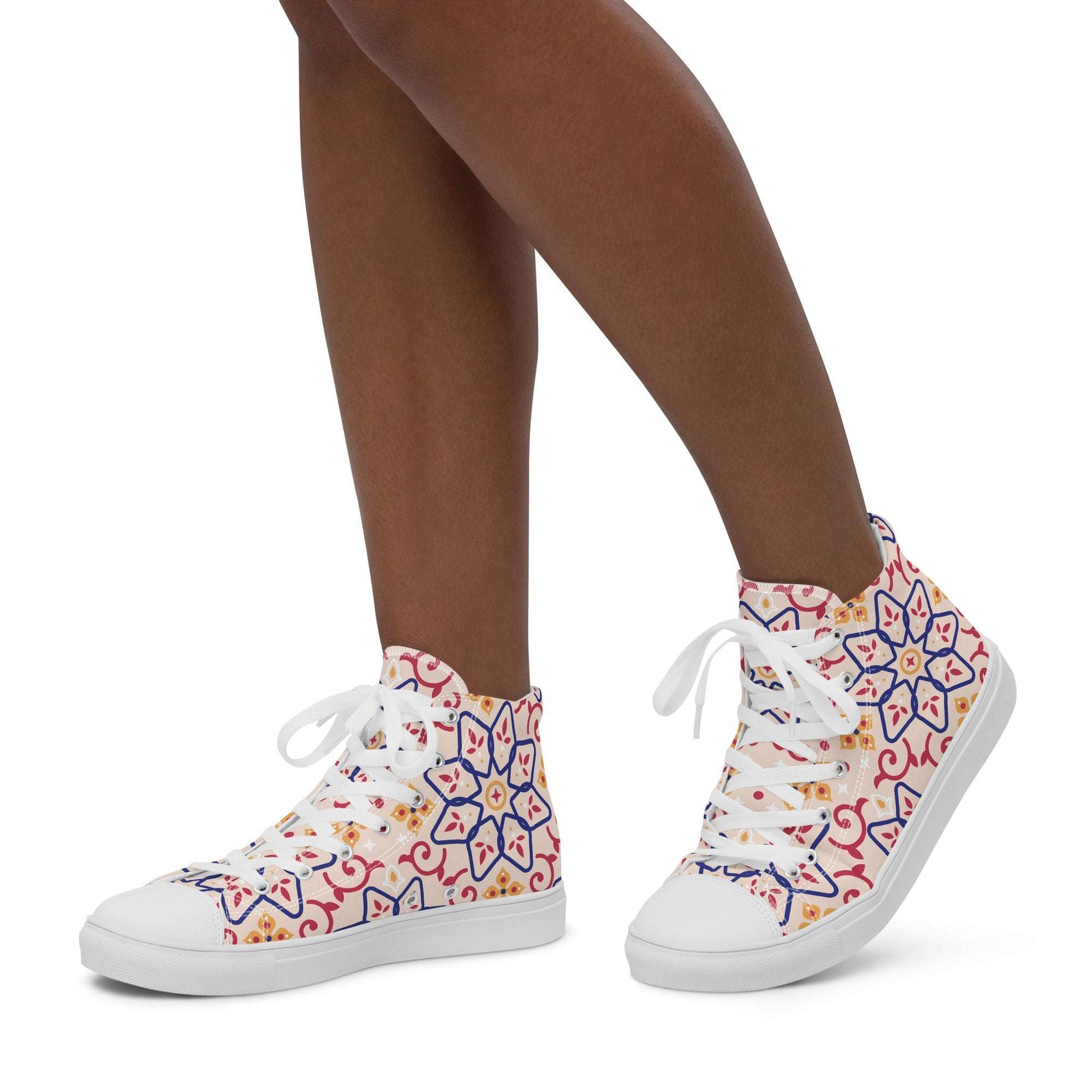 Prisimia Canvas Sneakers : Effortless Chic Style