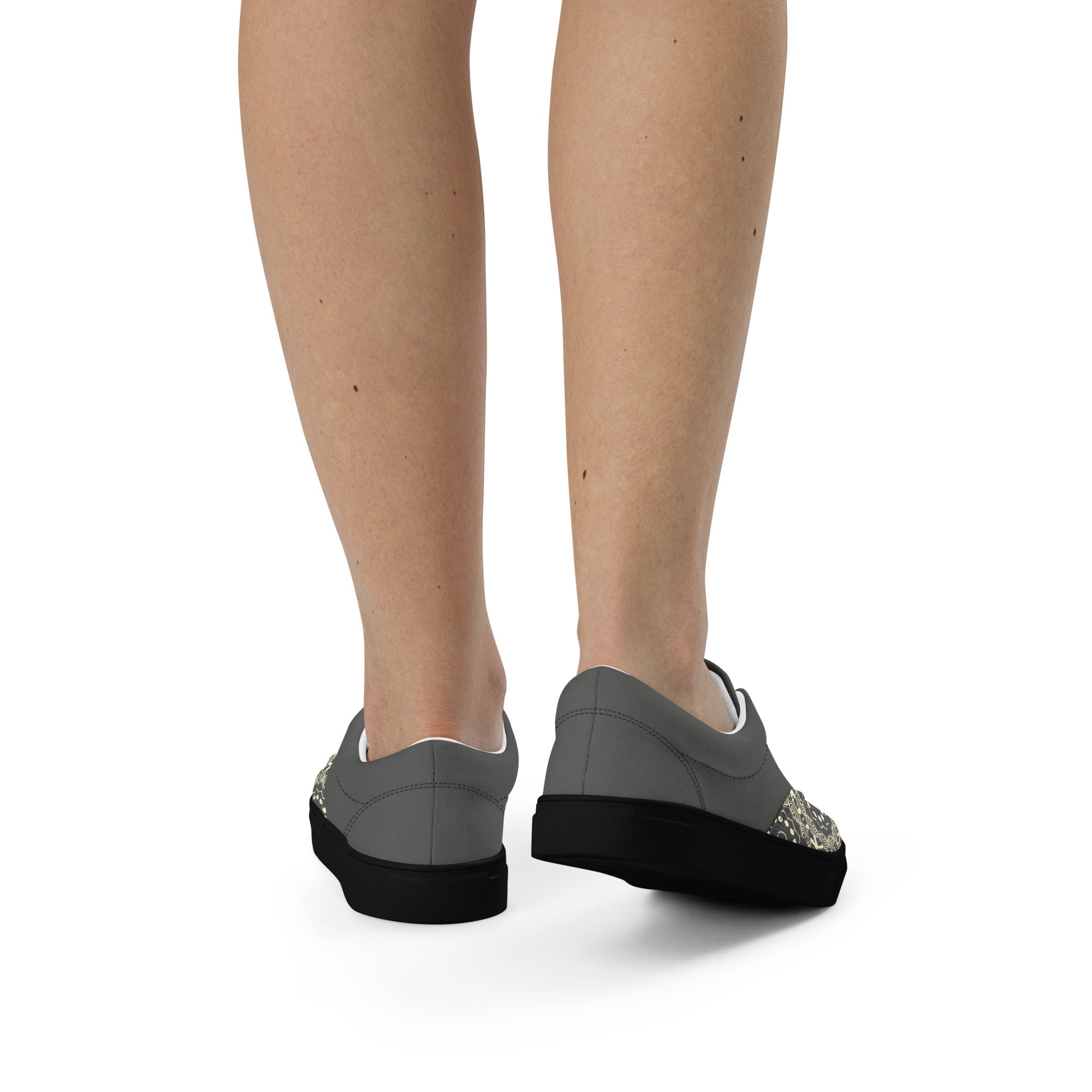 Prisimia Lace-up Canvas Shoes : Artistic Flair and Comfort