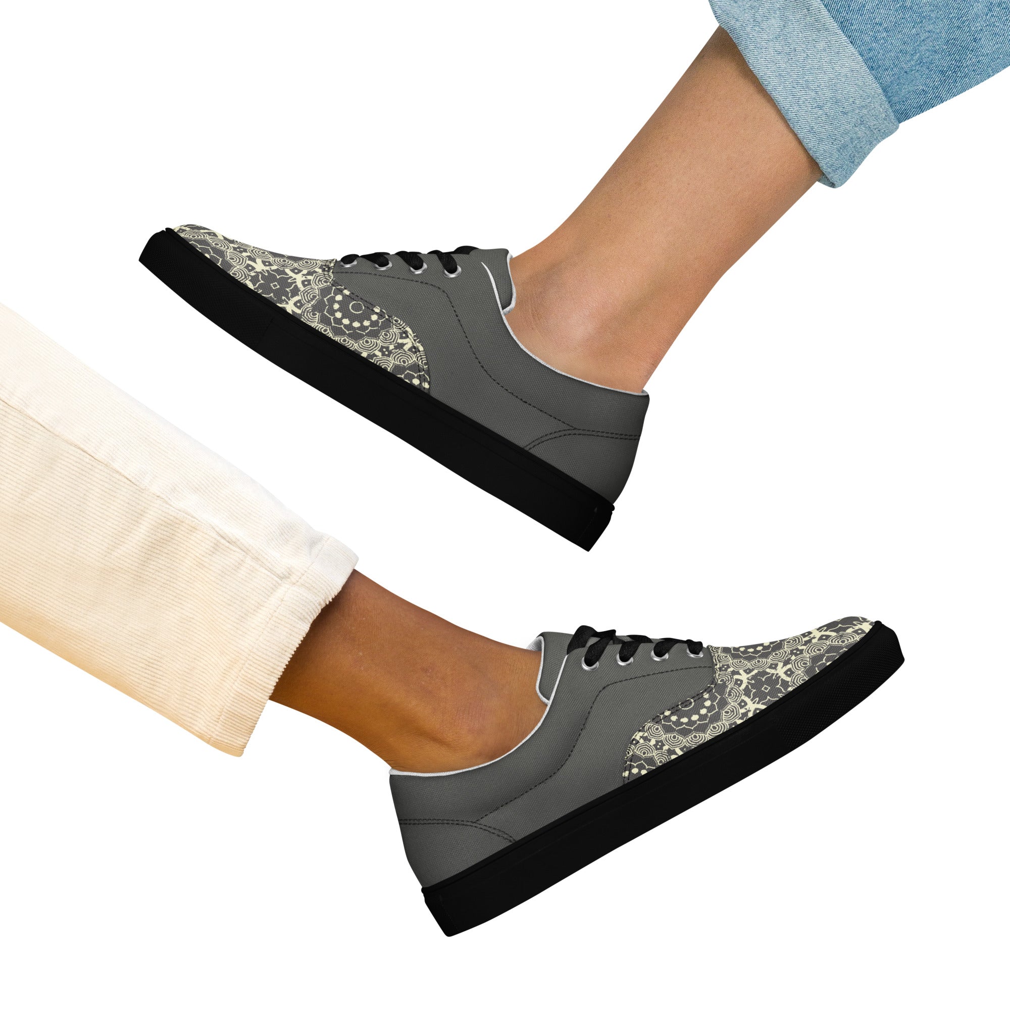 Prisimia Lace-up Canvas Shoes : Artistic Flair and Comfort