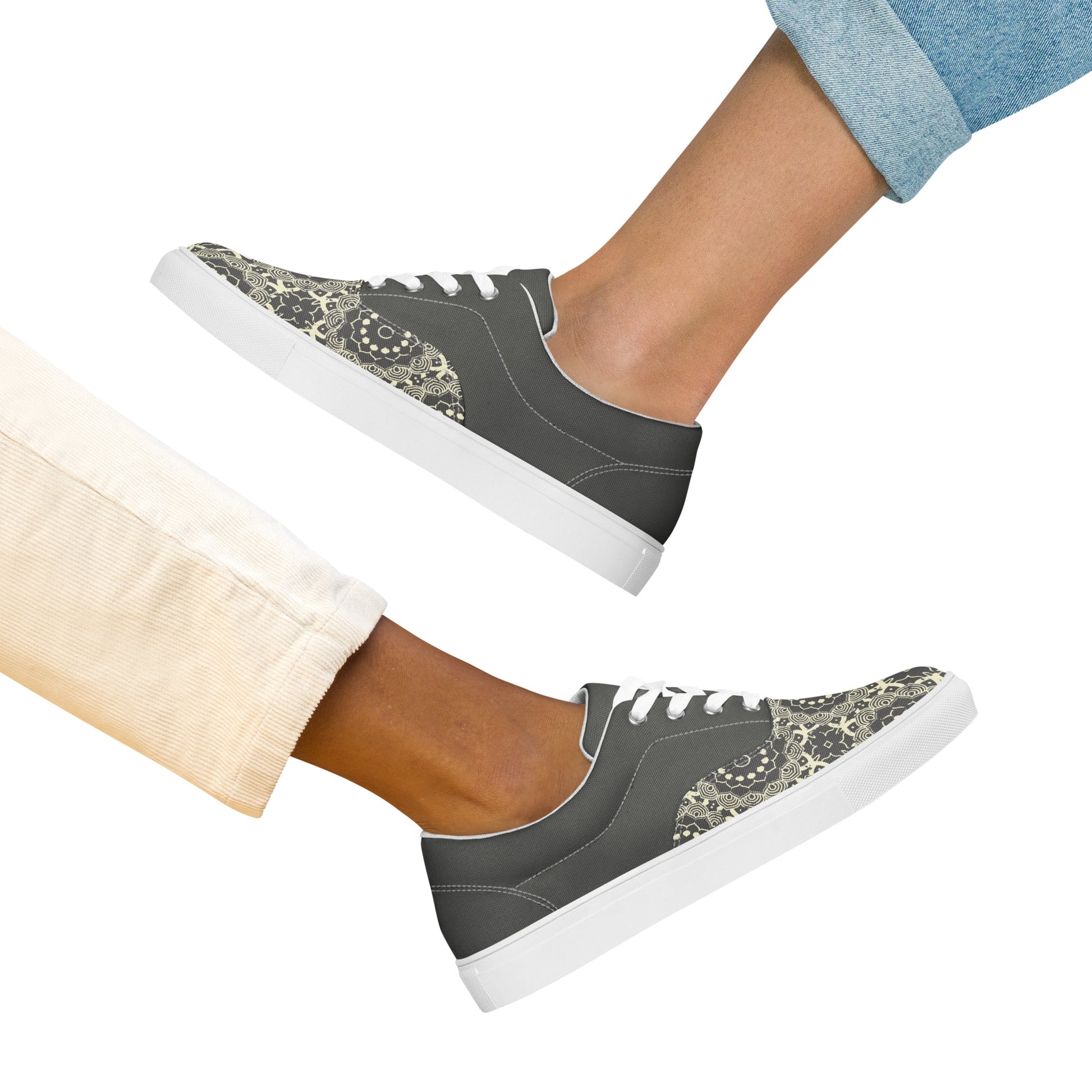 Prisimia Lace-up Canvas Shoes : Artistic Flair and Comfort